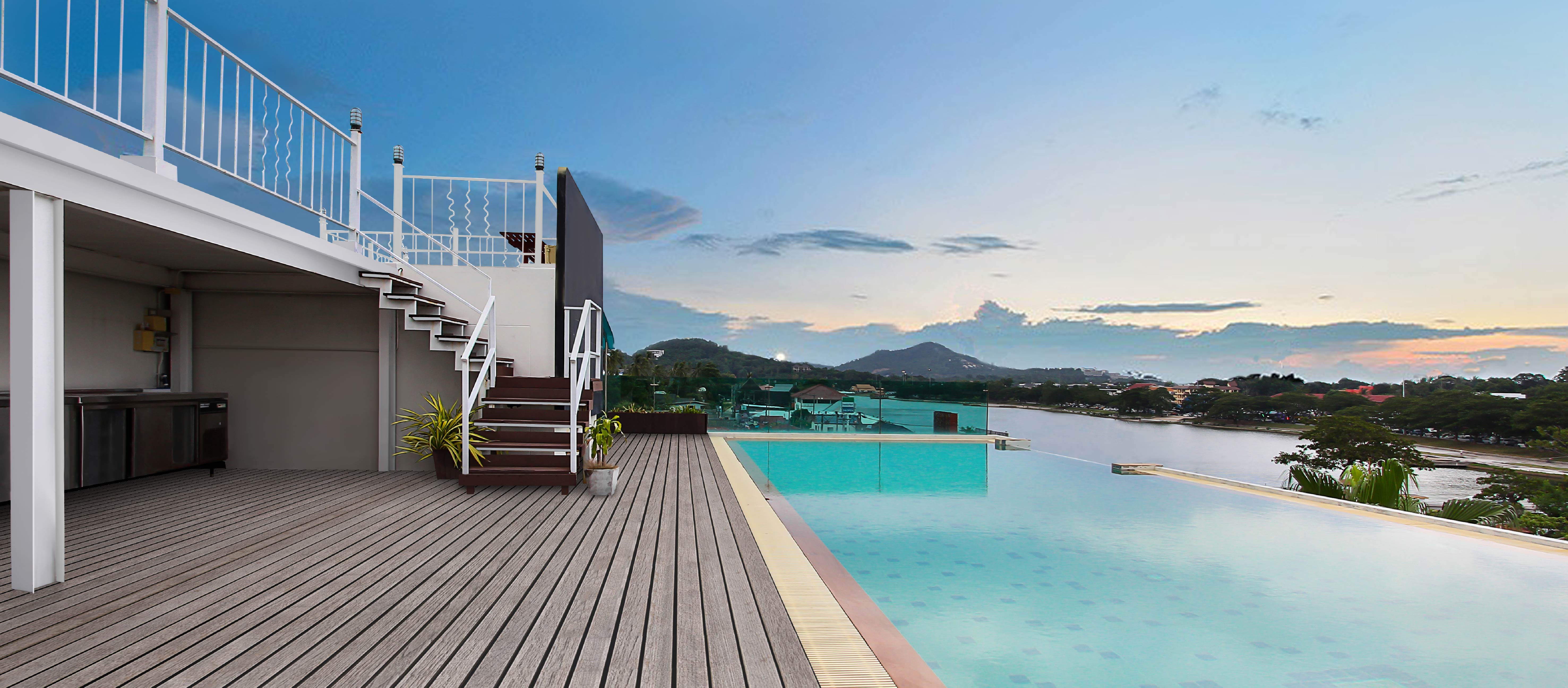 swimming-01.jpg swimming-01.jpg